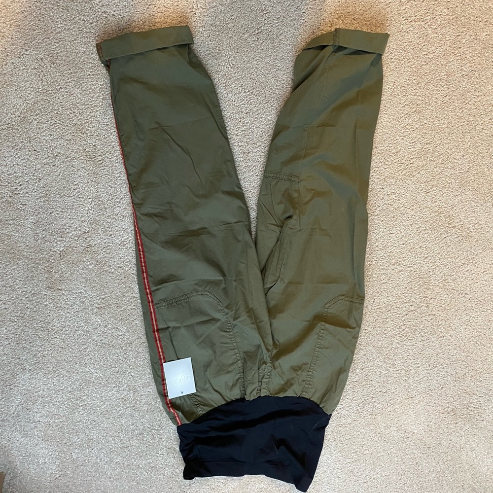 Brand new maternity capris
